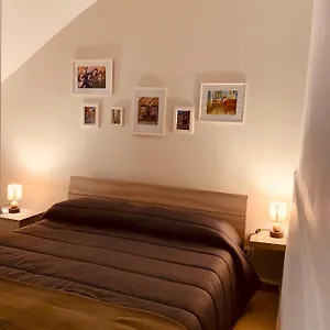 https://casa-etna.taorminaitalyhotels.com