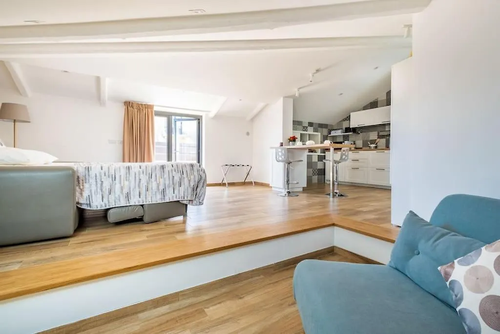 Apartamento Domus Coppola Catania 0*,  Italia
